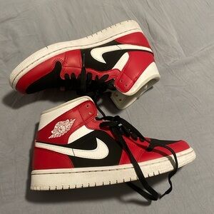 Women’s air Jordan 1 mid